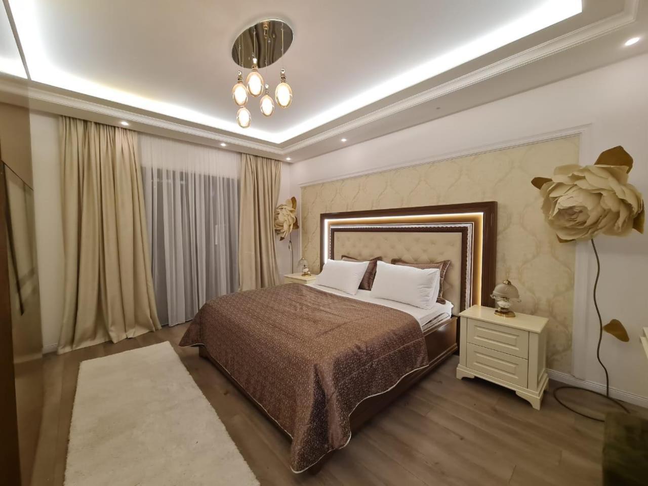 Luxery Apartment *